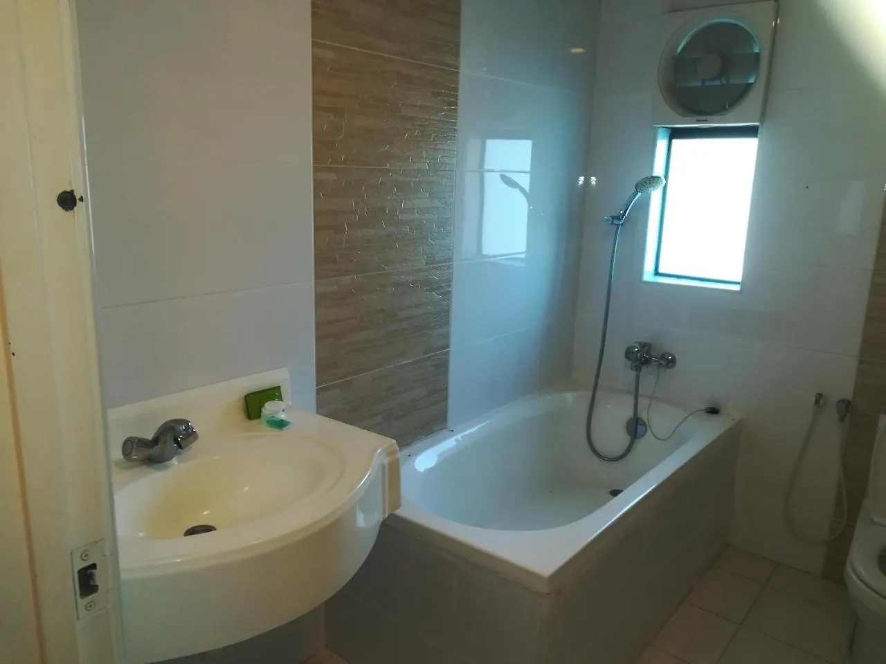 Hotel Tropicaville Malacca Guest house